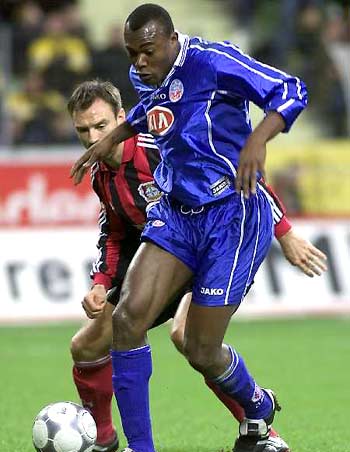 球員產生著 球員產生著